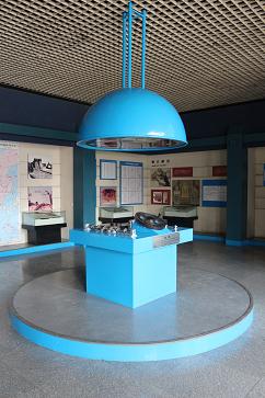 52d6b473ea.jpg 3滚动摩擦展品.JPG